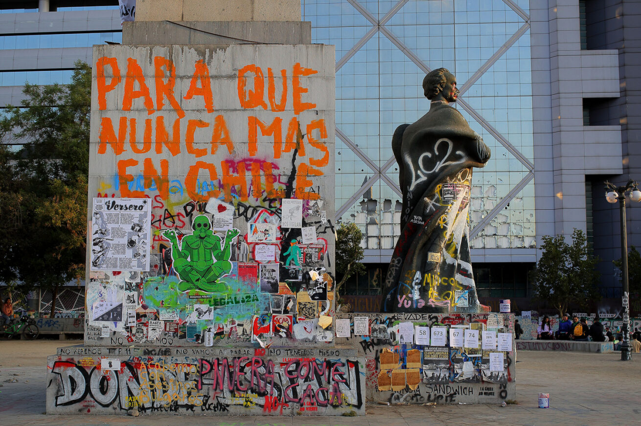 Manifestaciones plaza Baquedano