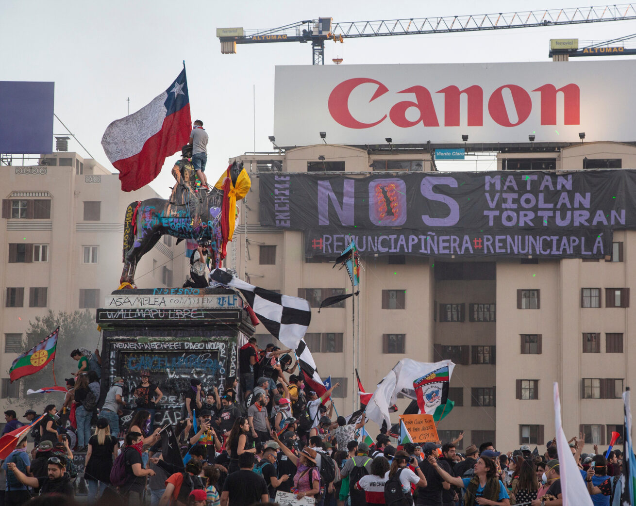 Manifestaciones plaza Baquedano