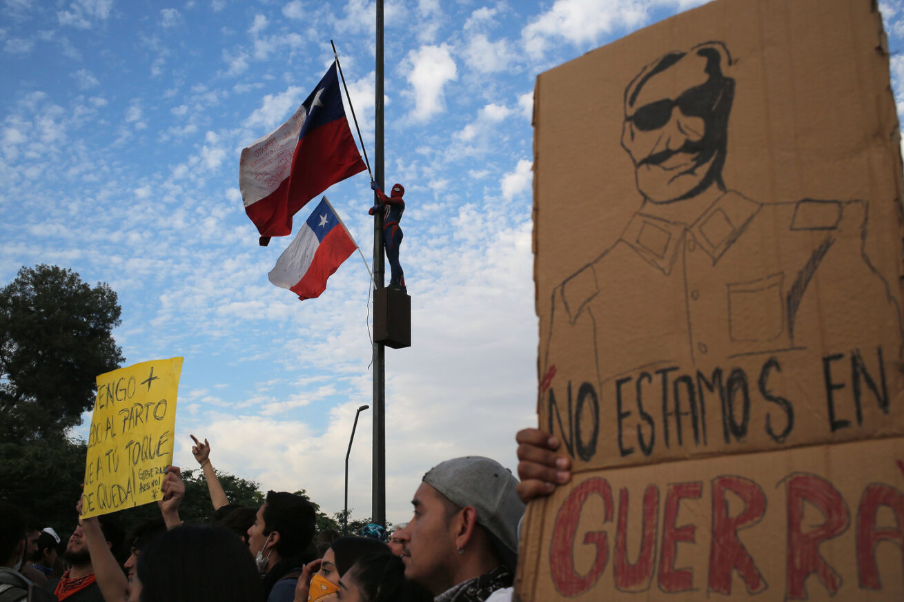 Manifestaciones plaza Baquedano